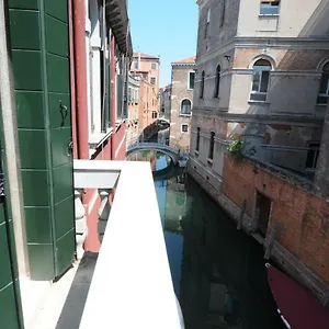 Sunny Canal A/c Wifi Appartement Venise