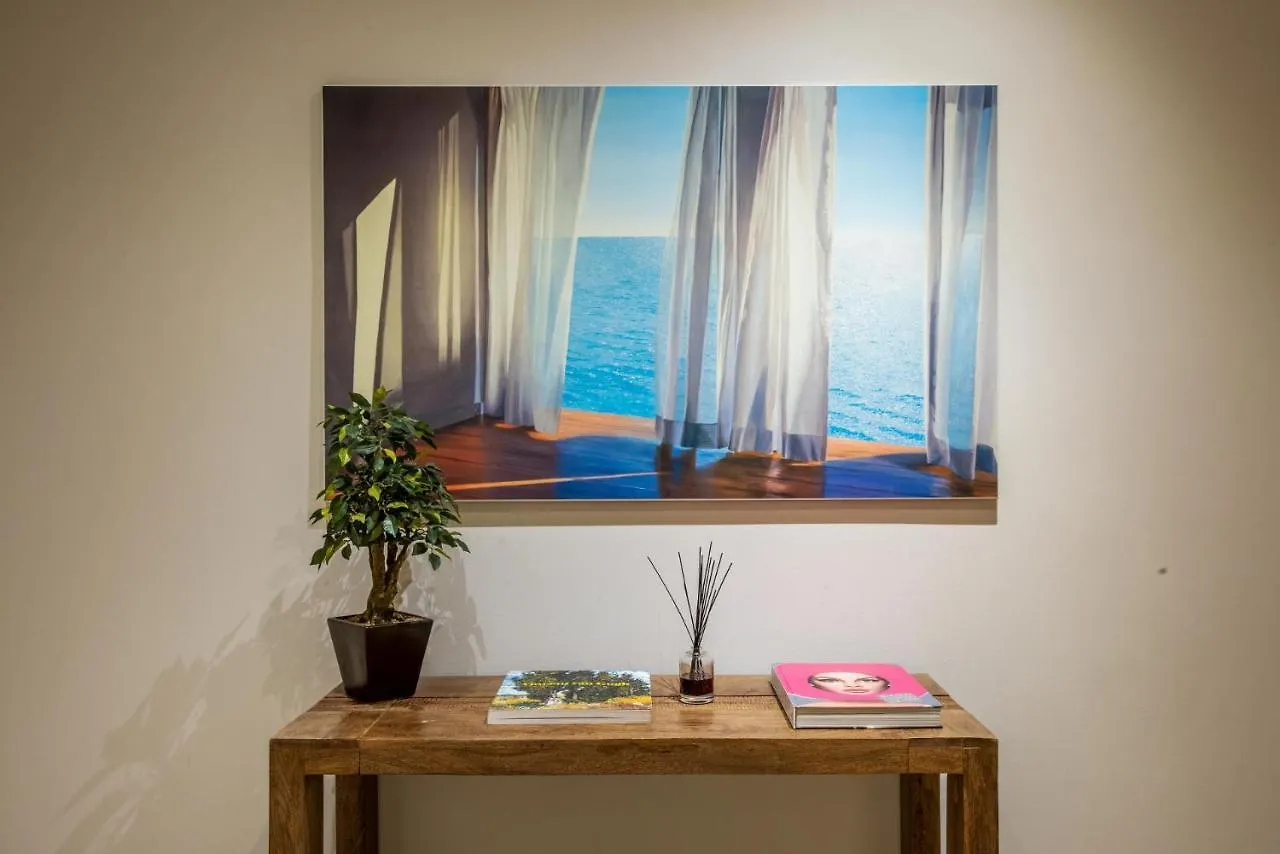 Appartement Gemma Preziosa Tra Il Castello Sforzesco Ed Il Duomo Di Milano By Easylife 0*, Milan