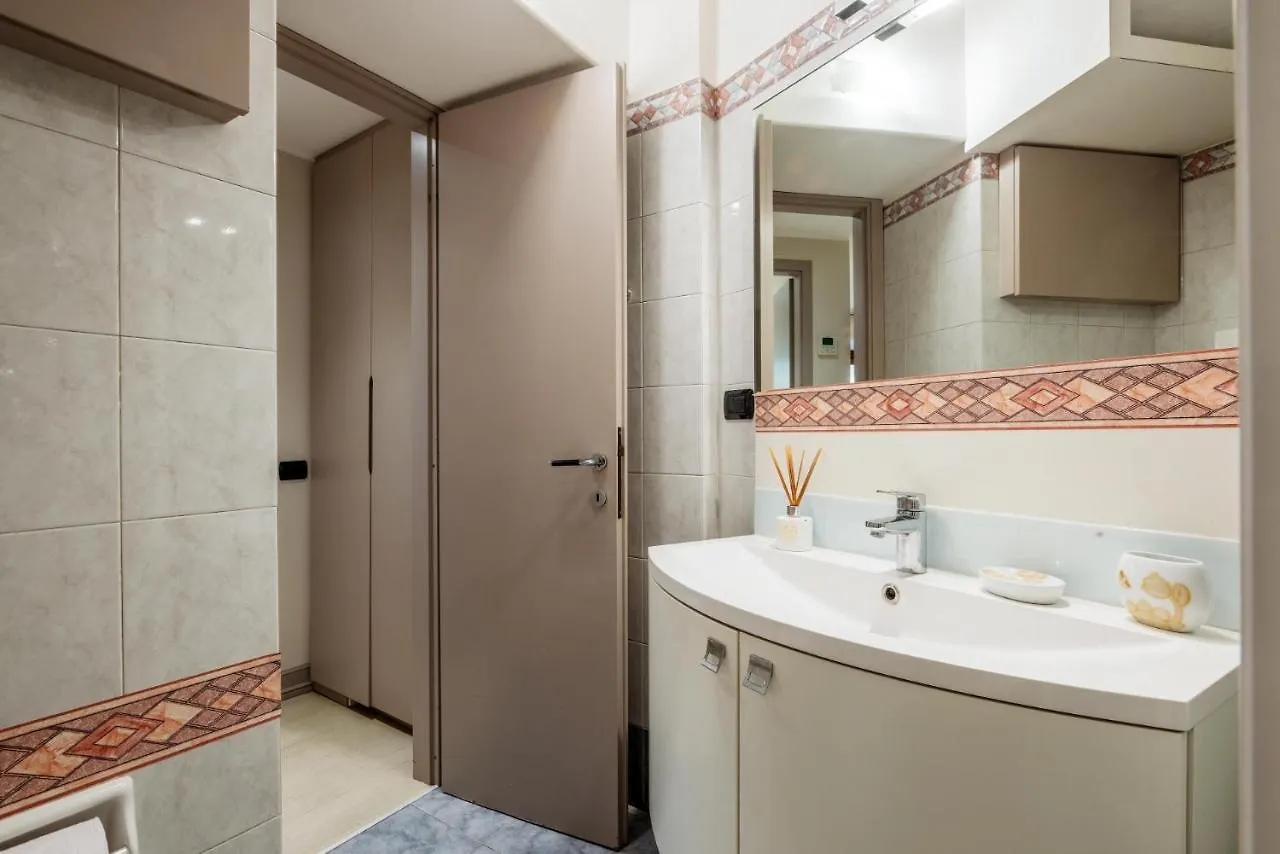 Appartement Gemma Preziosa Tra Il Castello Sforzesco Ed Il Duomo Di Milano By Easylife Milan