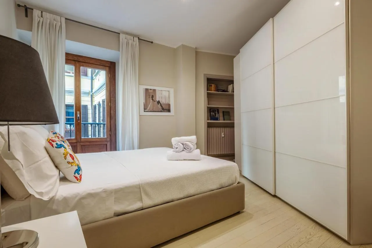 Appartement Gemma Preziosa Tra Il Castello Sforzesco Ed Il Duomo Di Milano By Easylife