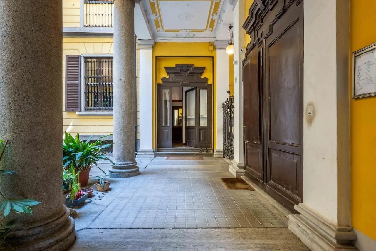 Appartement Gemma Preziosa Tra Il Castello Sforzesco Ed Il Duomo Di Milano By Easylife Milan